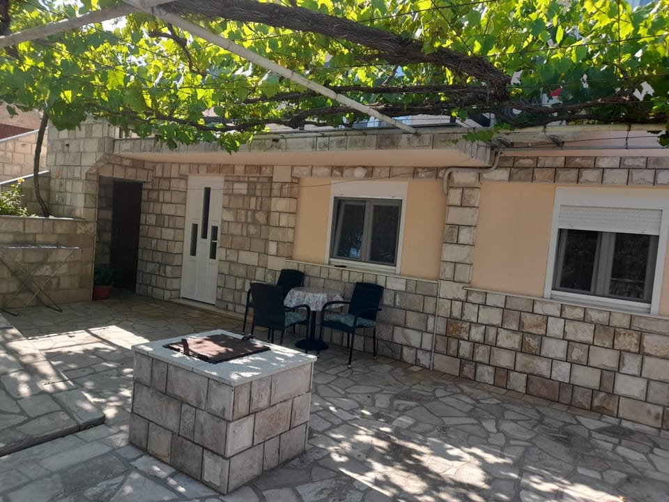 Apartman Miloš Bed and Breakfast in Dubrovnik-Neretva County