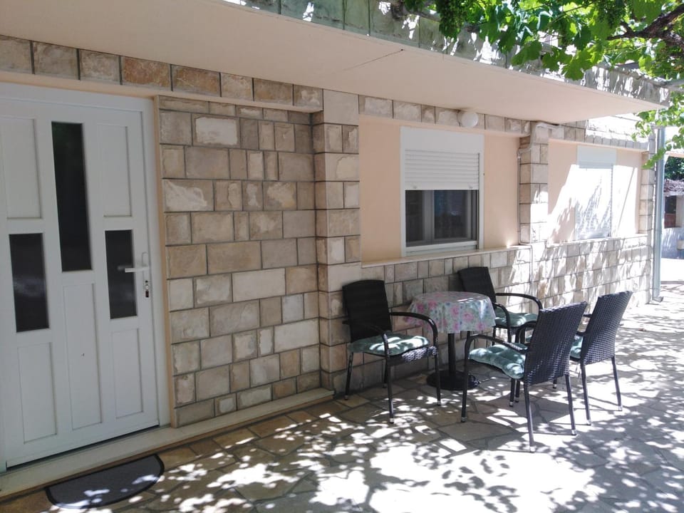 Apartman Miloš Bed and Breakfast in Dubrovnik-Neretva County
