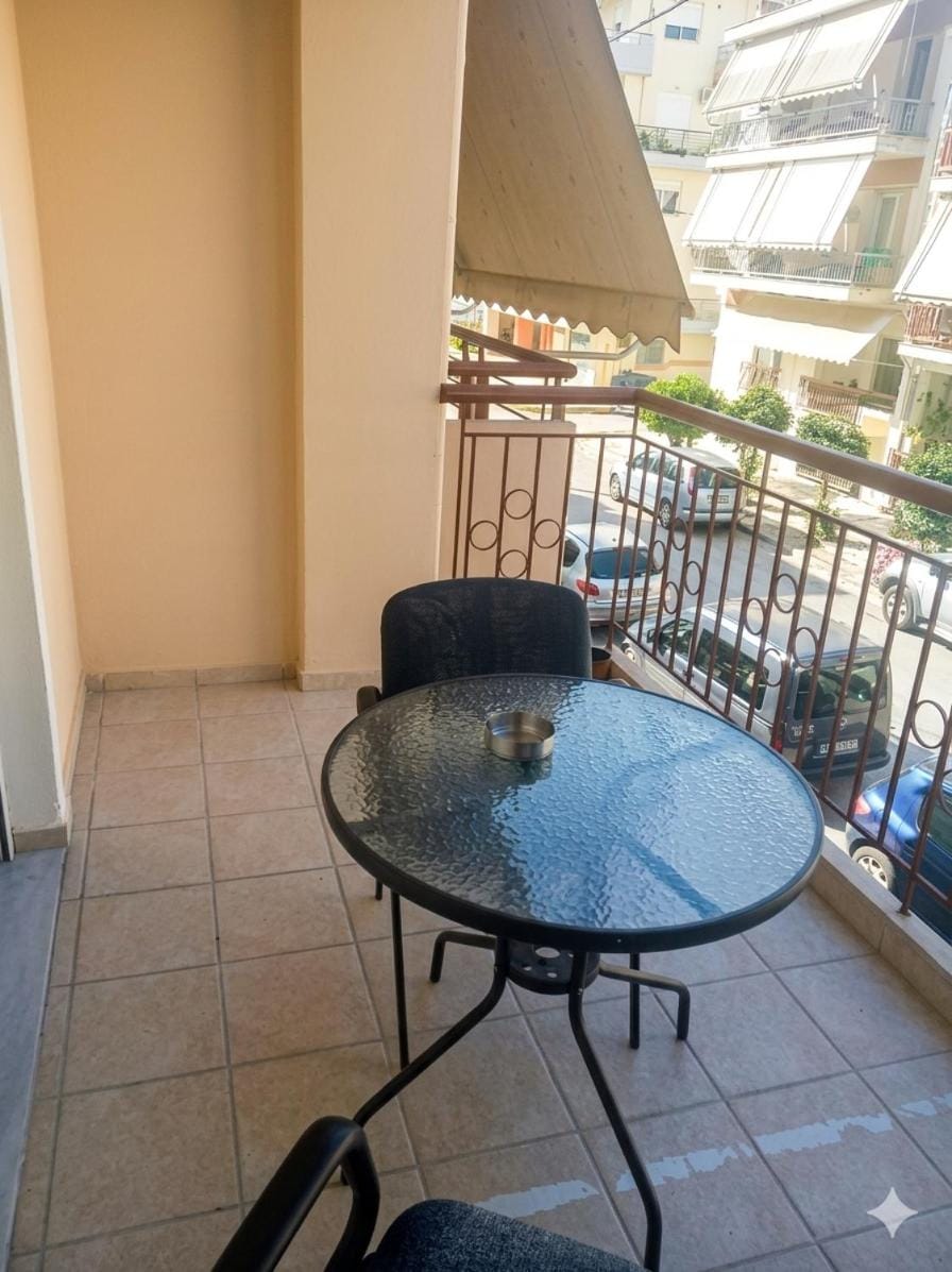 Patio, Day
