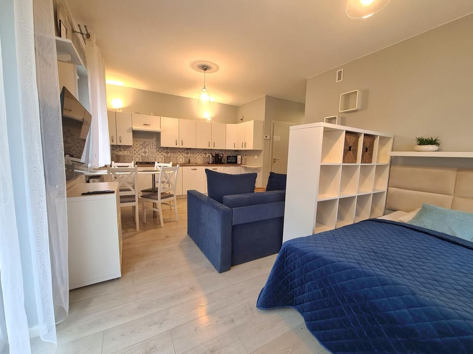 APARTAMENTY "LA VILLA" SUPERIOR II na parterze z prywatnym ogrodem, tarasem, parkingiem, blisko centrum, spokojna okolica Apartment in Lower Silesian Voivodeship