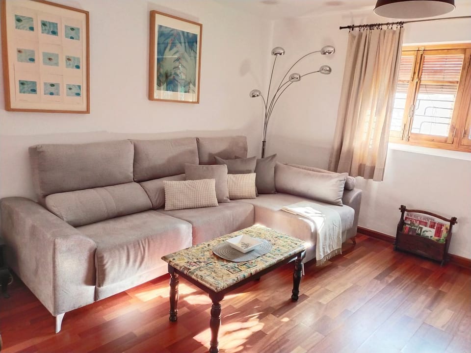 TV and multimedia, Living room, Decorative detail, air conditioner