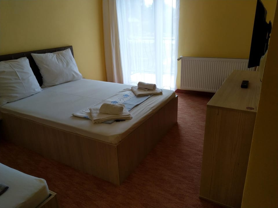 Casa Crina Bed and Breakfast in Hungary