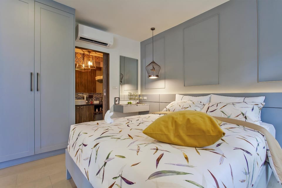 Bed, Photo of the whole room, Bedroom