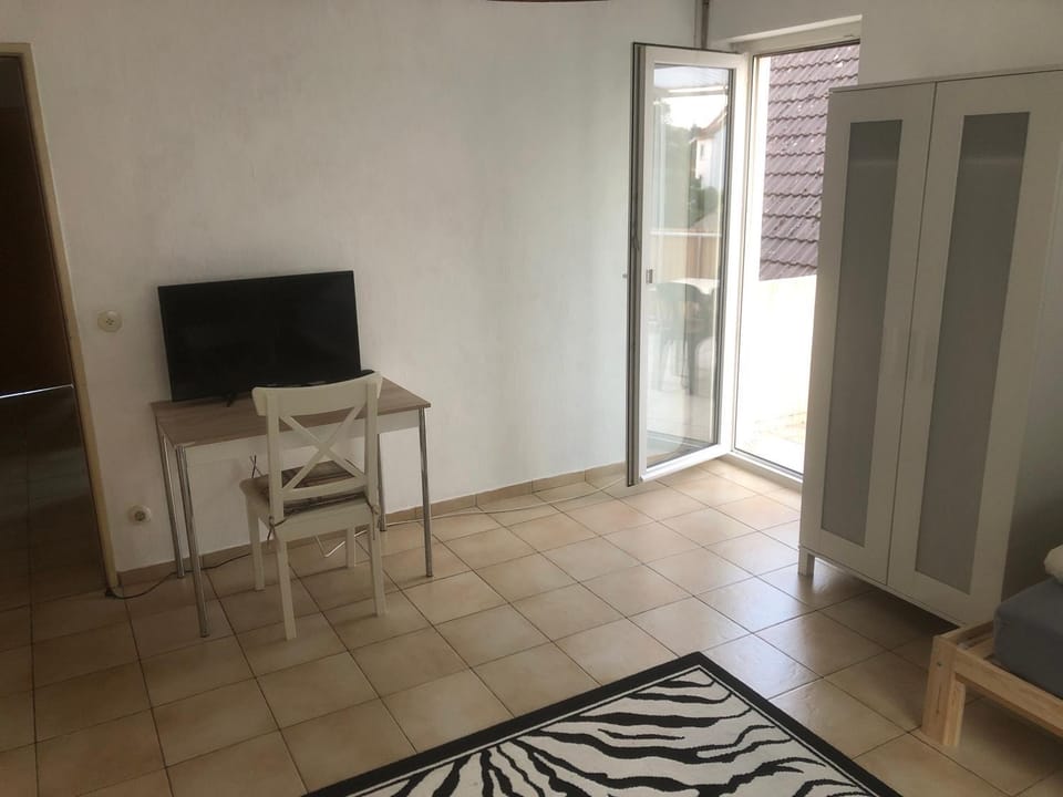 TV and multimedia, Seating area