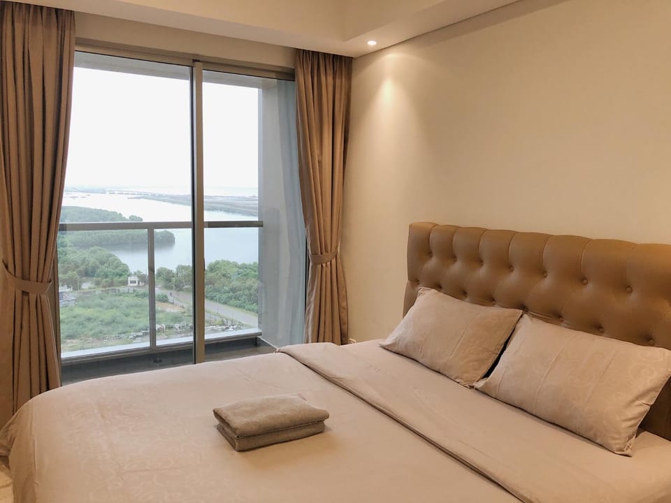 Gold Coast PIK Sea View Apartments by LongeSuites Apartment in Jakarta