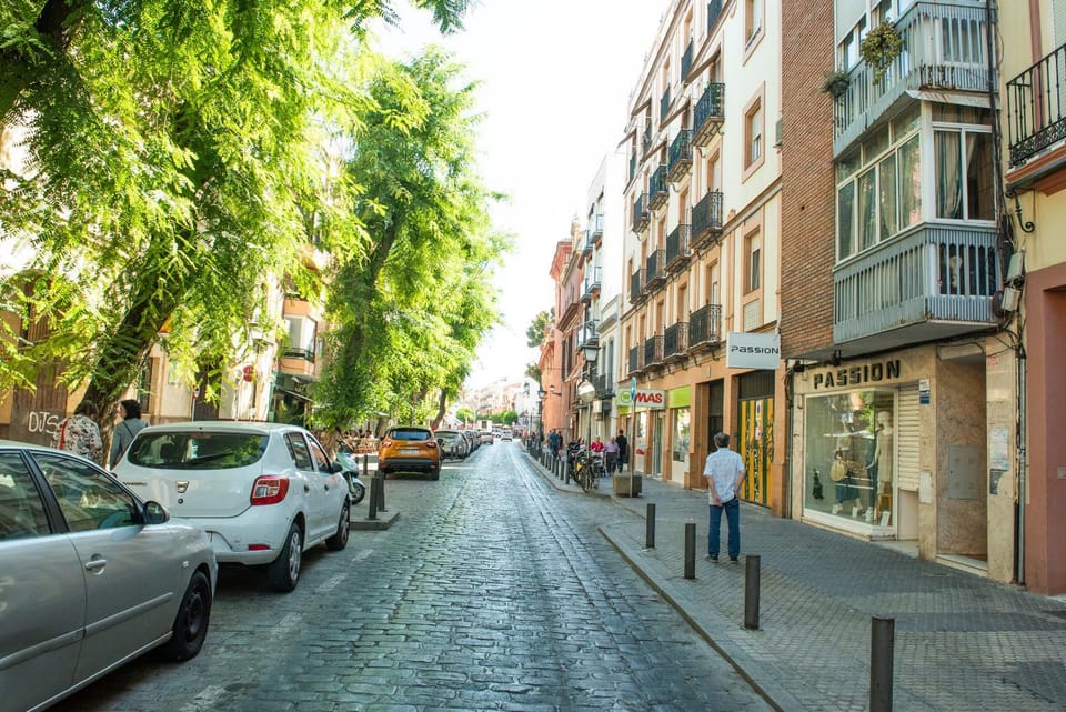 Neighbourhood, Street view