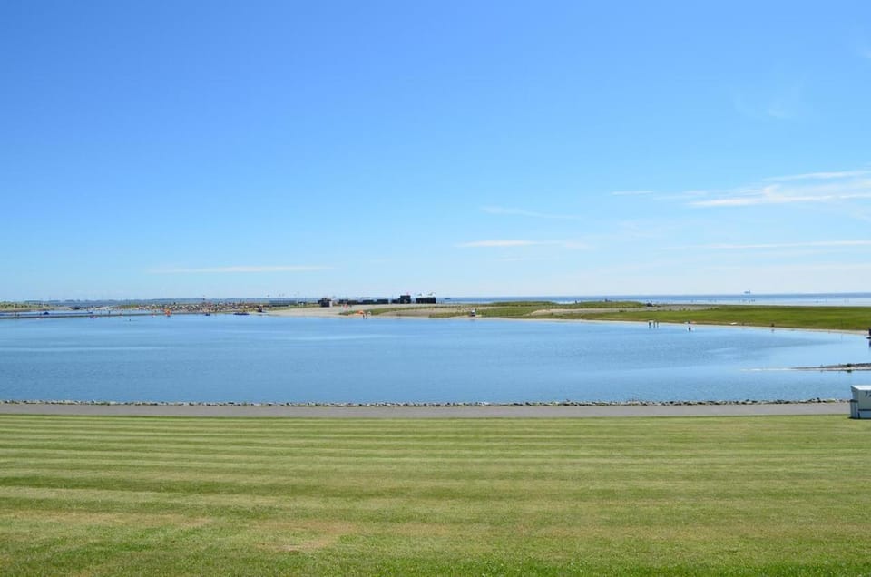 Nearby landmark, Natural landscape, Lake view, Sea view