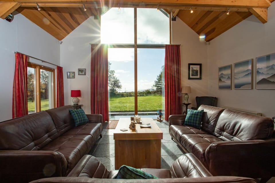 Living room, Seating area, Breakfast