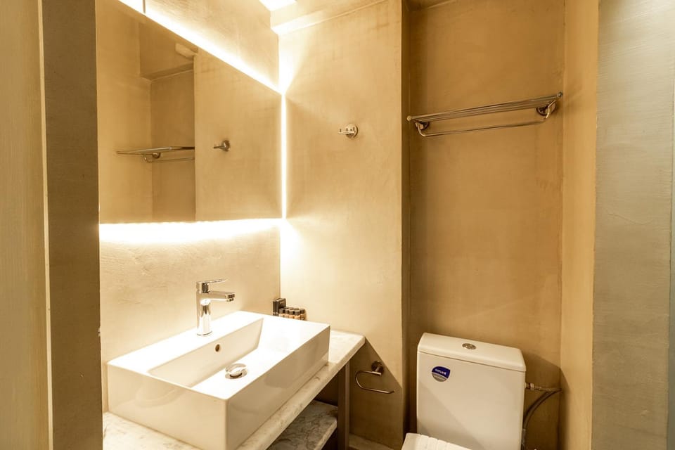 Dafni's Beachfront Luxury Studios Apartment hotel in Nikiti