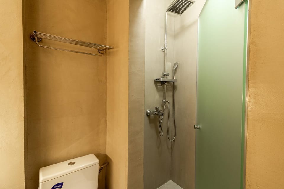 Dafni's Beachfront Luxury Studios Apartment hotel in Nikiti