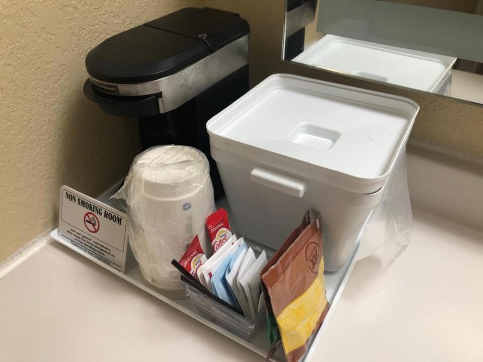 Coffee/tea facilities