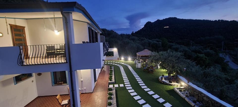 Property building, Garden