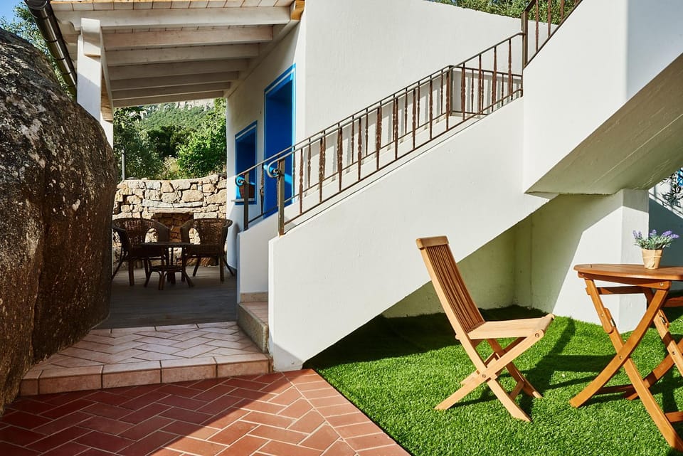 Patio, Facade/entrance