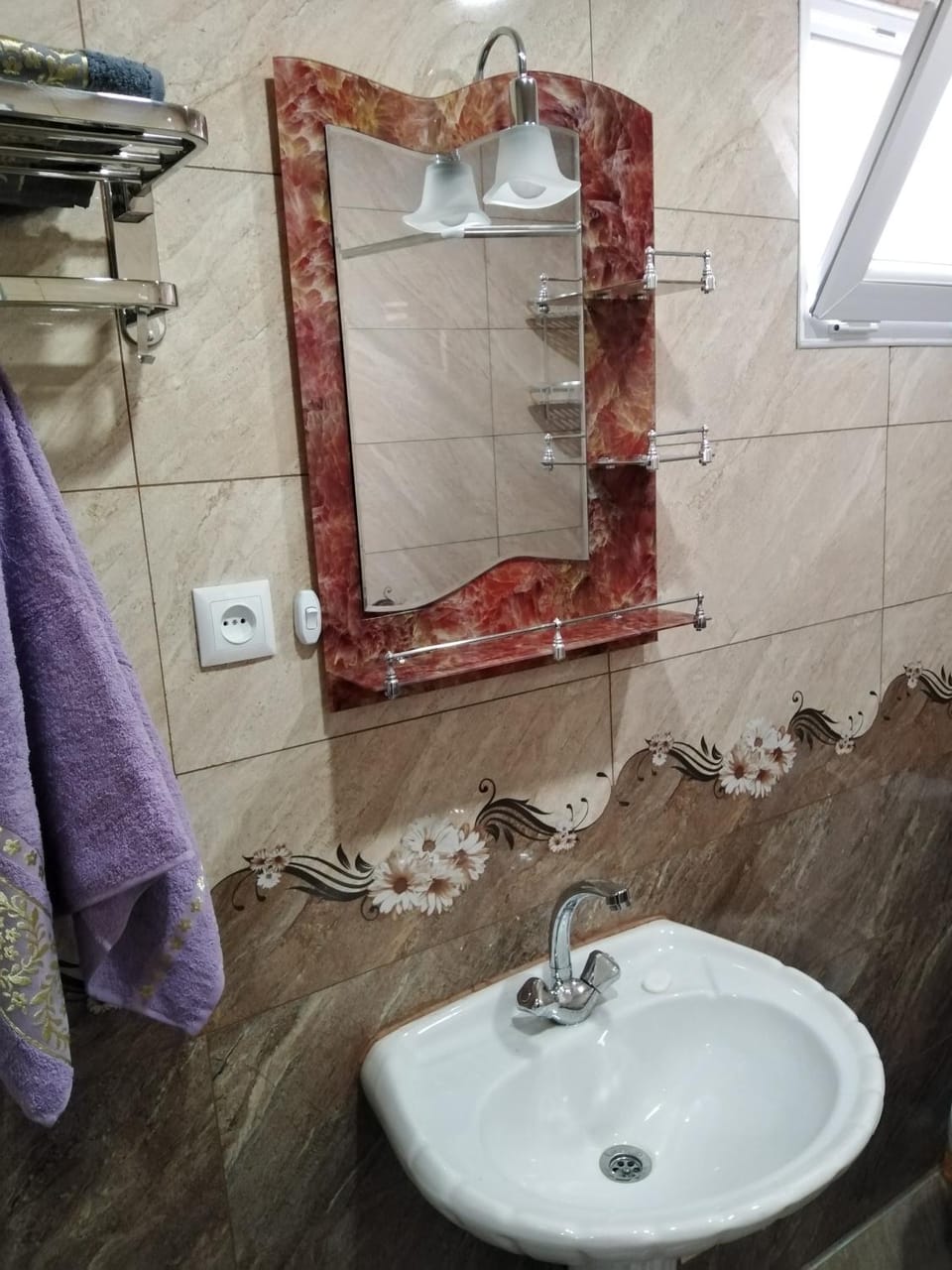 Bathroom, towels