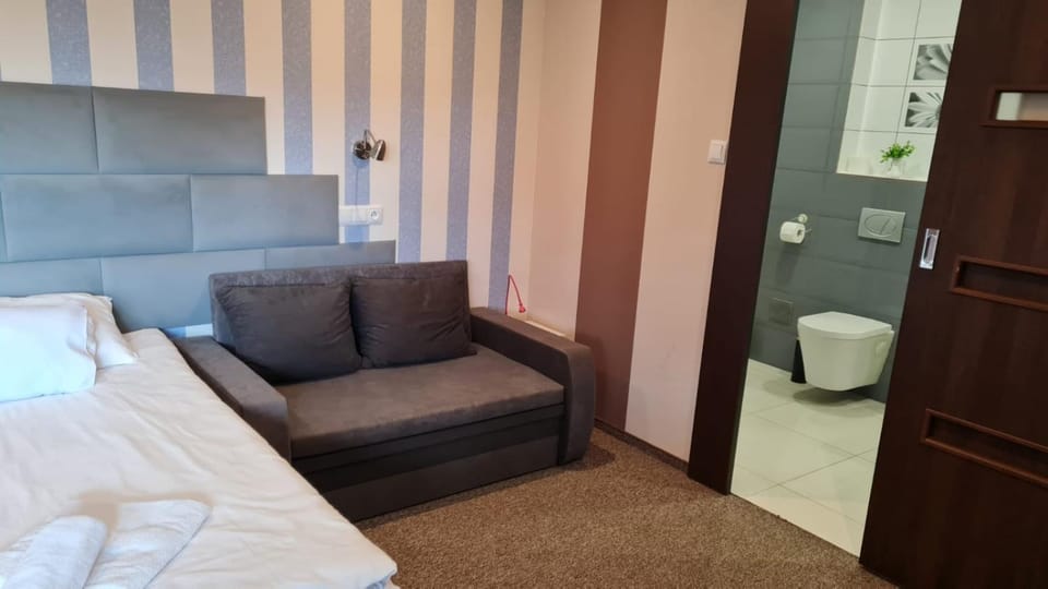 Toilet, Bedroom