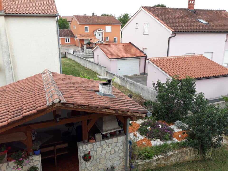 Neighbourhood