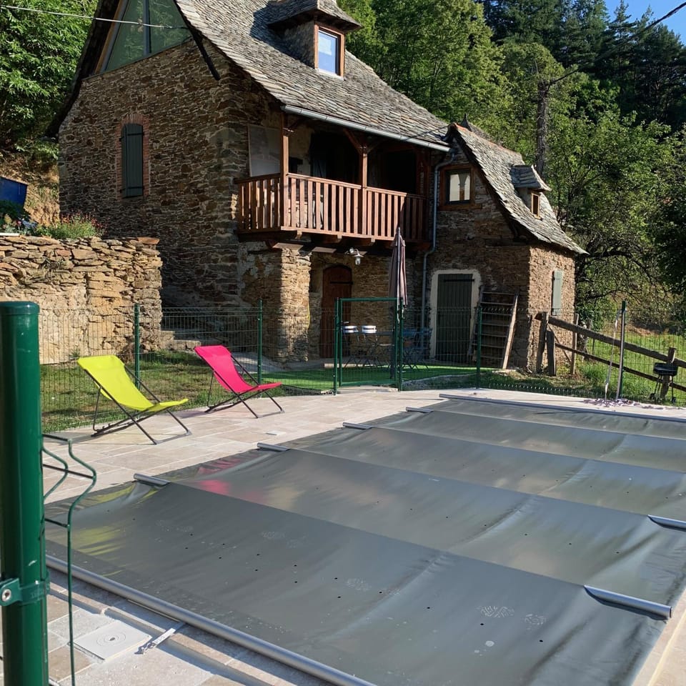 Property building, Balcony/Terrace