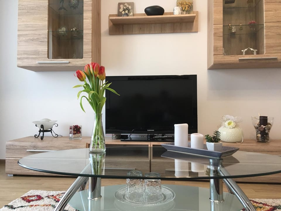TV and multimedia, Living room