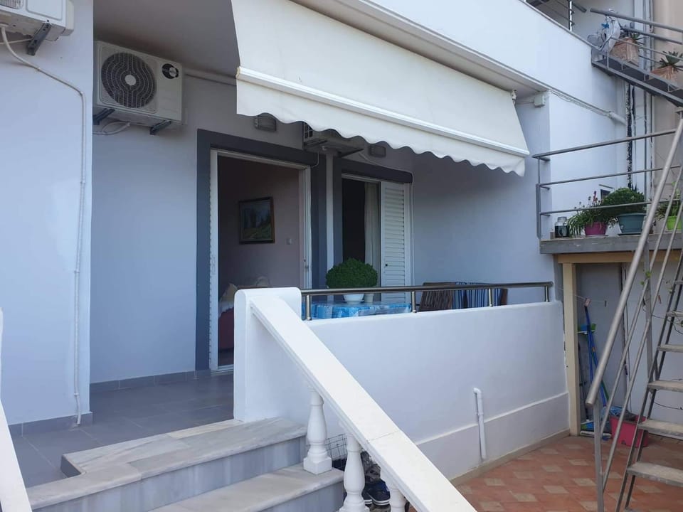 Property building, Balcony/Terrace