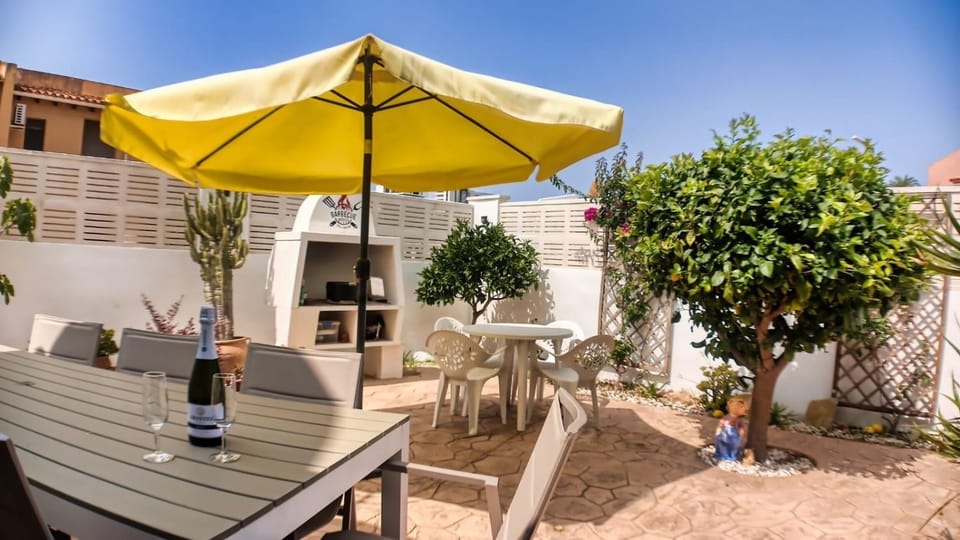 Day, Balcony/Terrace, Garden view, Alcoholic drinks