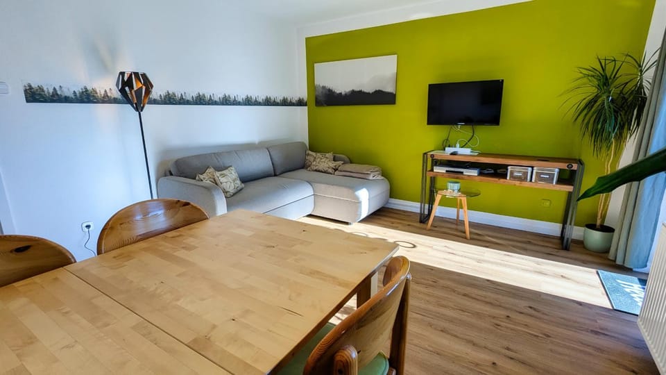 TV and multimedia, Living room, Dining area