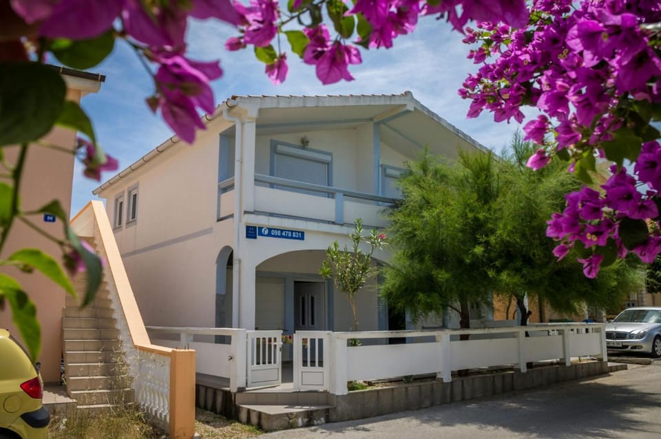 Fisa Apartments Bed and Breakfast in Zadar County