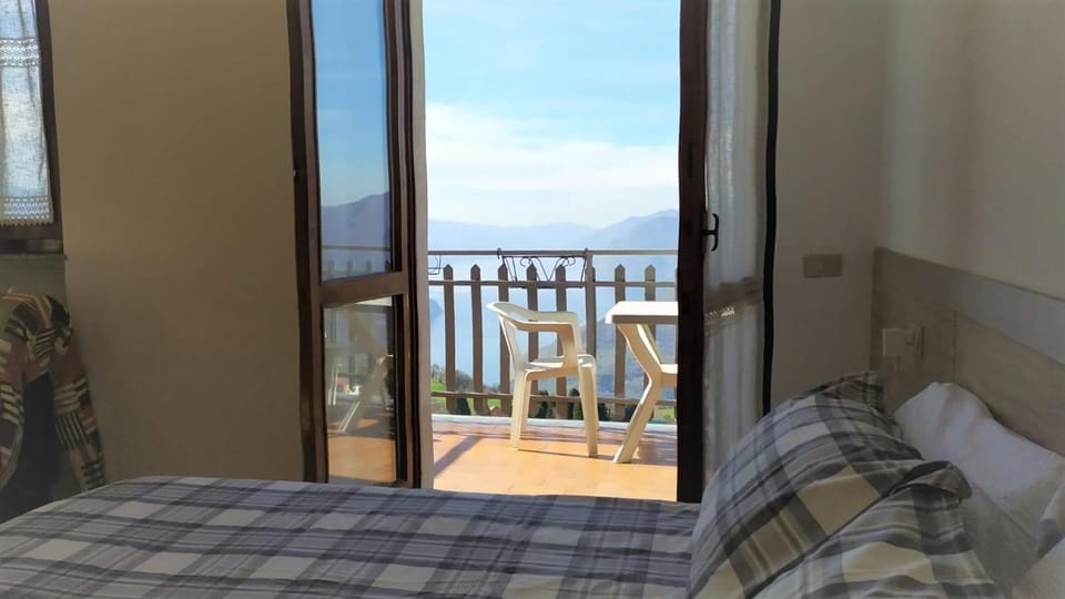 Panorama Verde Lago - Mountain Lake Iseo Hospitality House in Province of Brescia