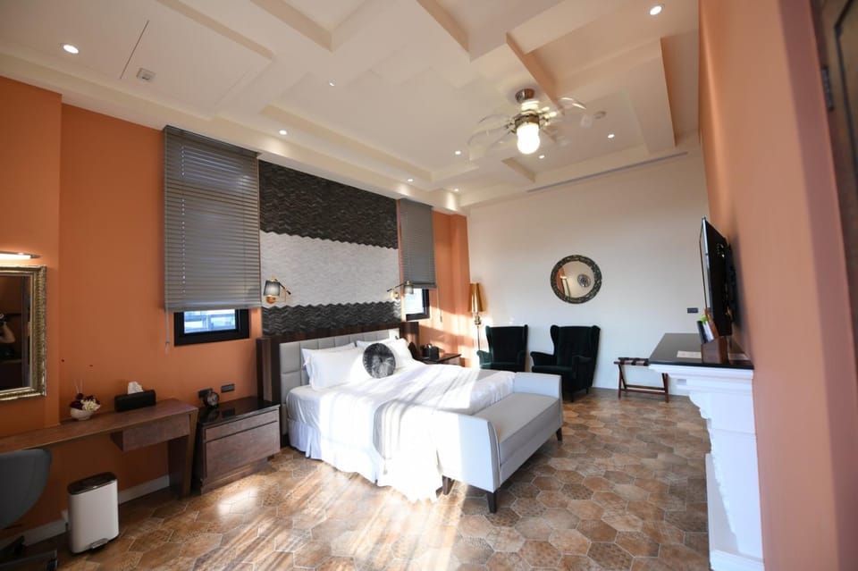 Photo of the whole room