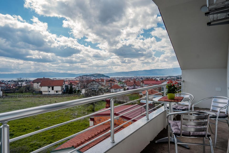 Patio, Natural landscape, Balcony/Terrace, City view, Sea view