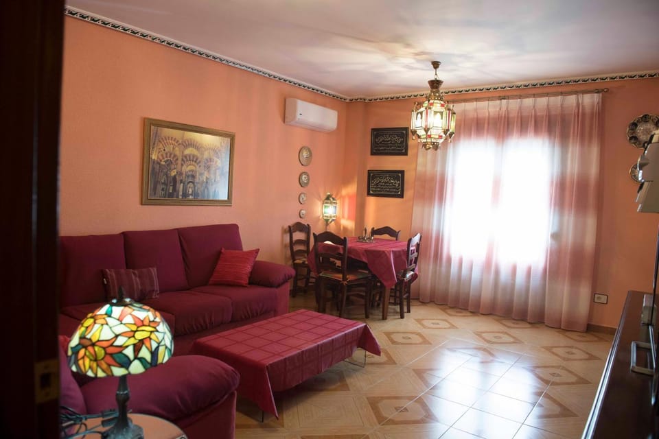 Lounge or bar, Dining area