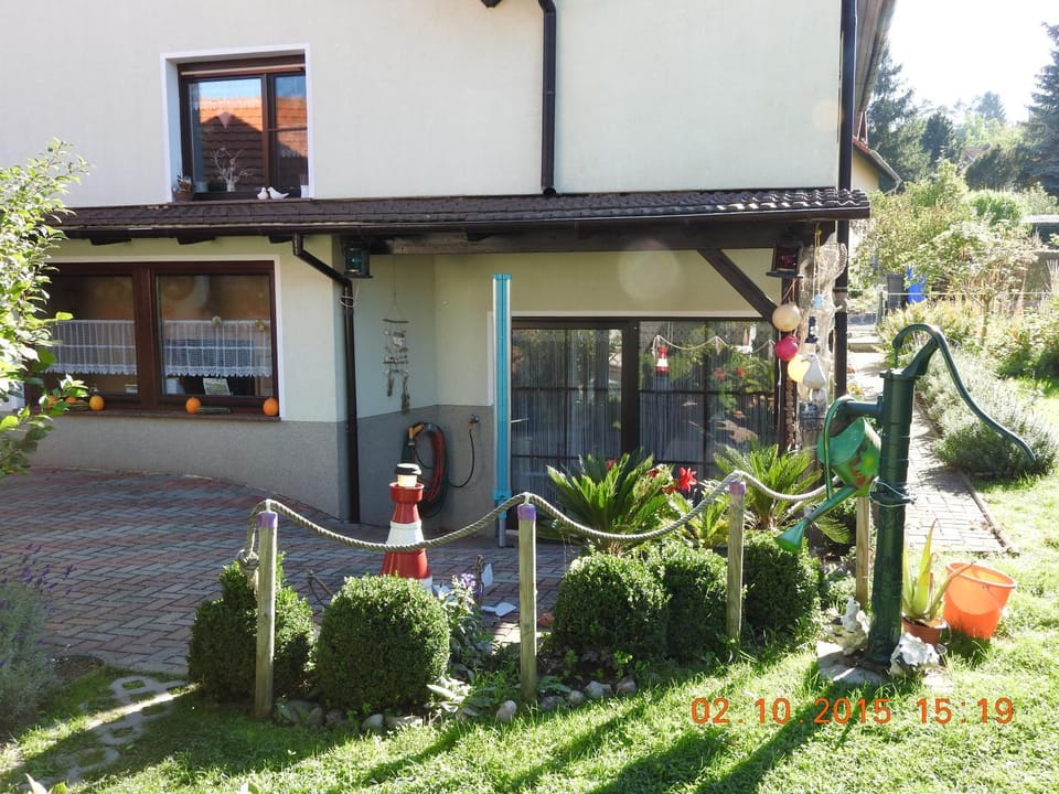 Facade/entrance, Garden