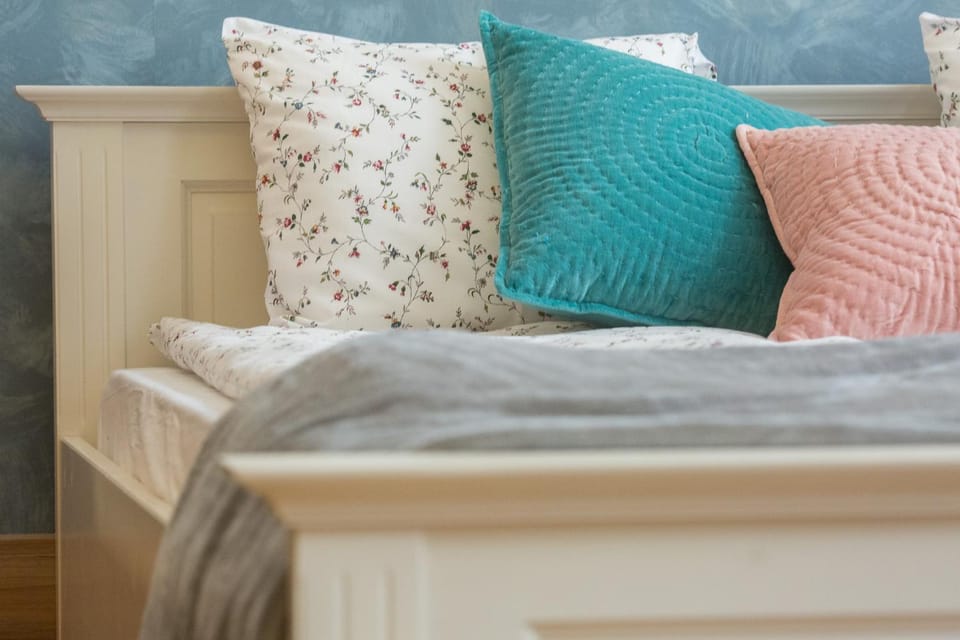 Bed, Bedroom, Family