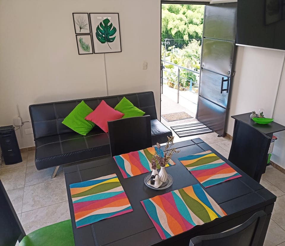 Apartamento Eje Cafetero - hermosa vista a piscinas Apartment in Quindio, Colombia