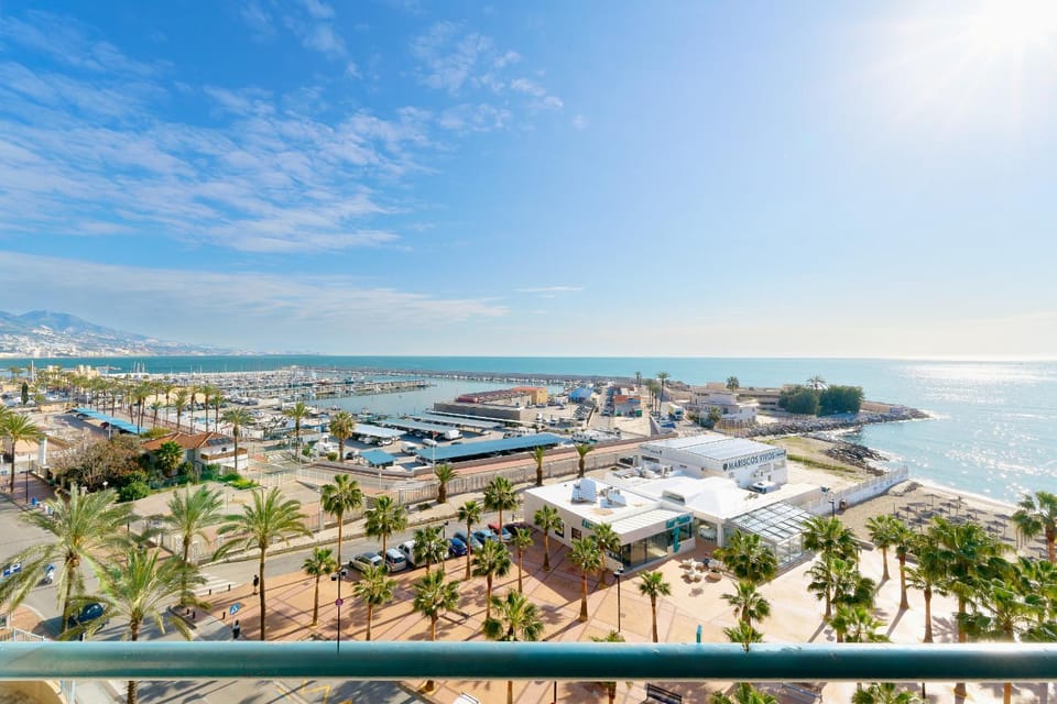 Lovely Home Puerto - 1ª línea de playa - Ideal Familias Apartment in Fuengirola