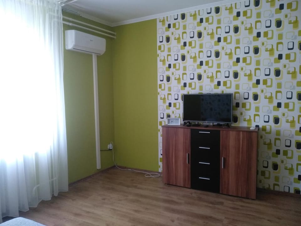 Communal lounge/ TV room, Bedroom