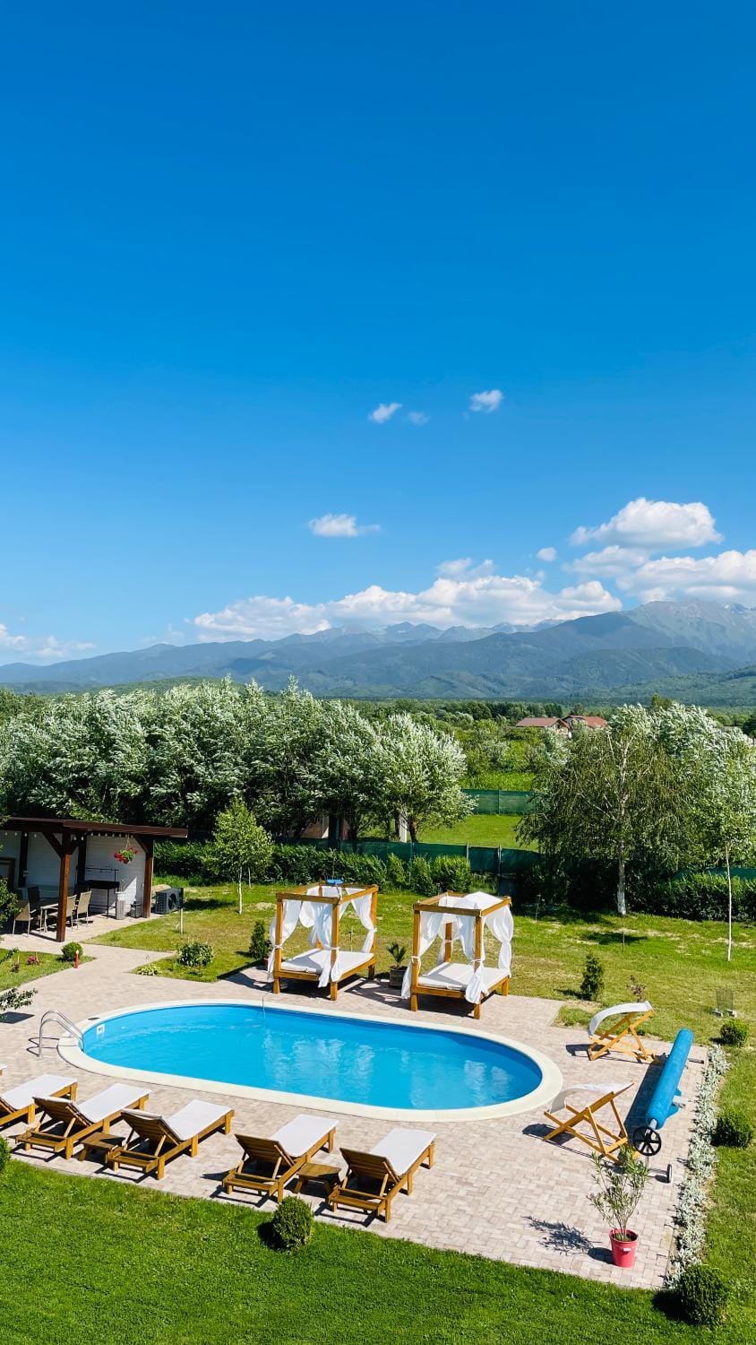 Mountain view, Mountain view, Pool view, Pool view, Swimming pool