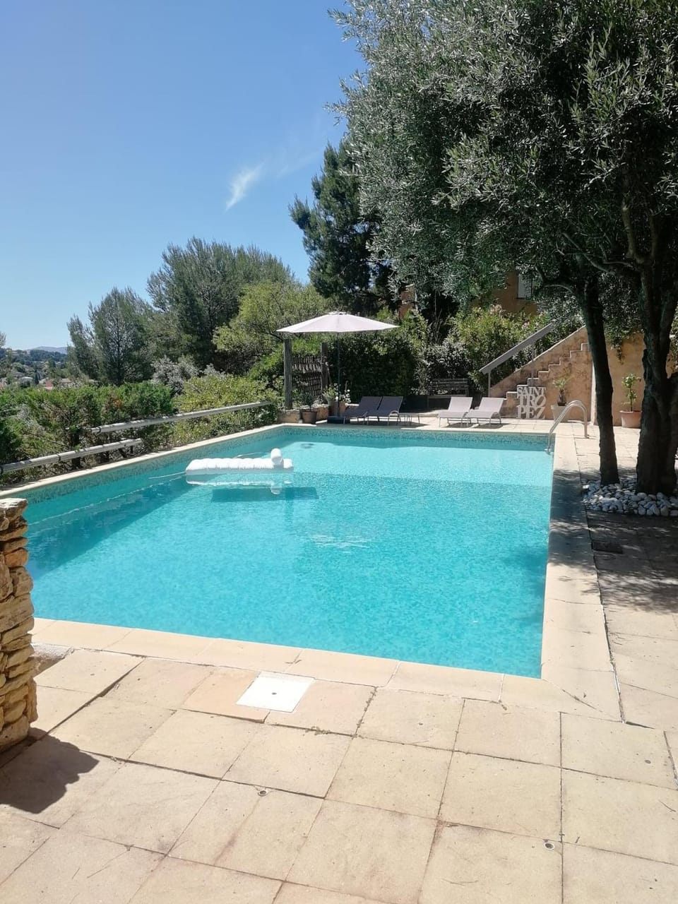 Swimming pool, Swimming pool