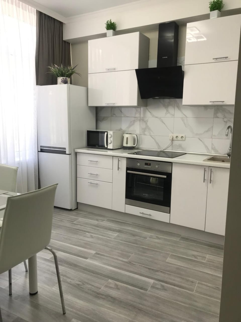 Kitchen or kitchenette, Communal kitchen