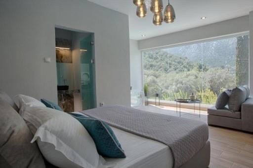 Bed, Bedroom