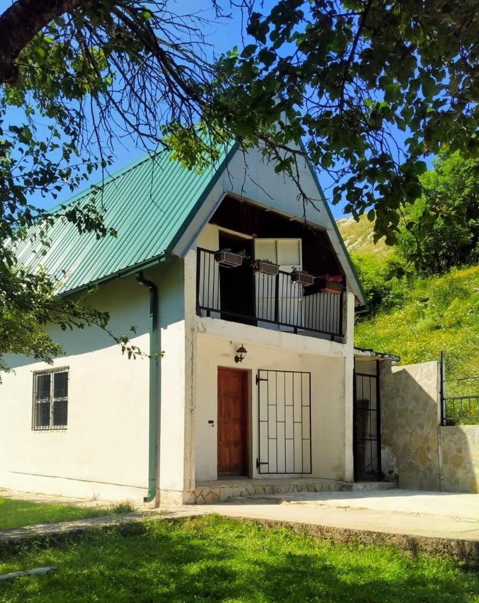 Vikendica na jezeru House in Bosnia and Herzegovina