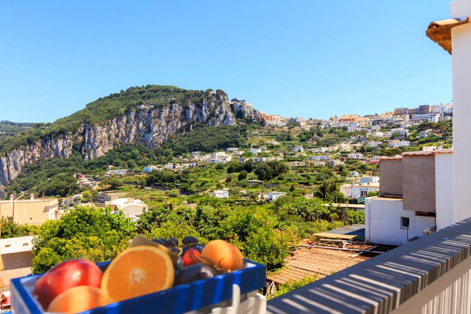 Balcony/Terrace, City view, Mountain view