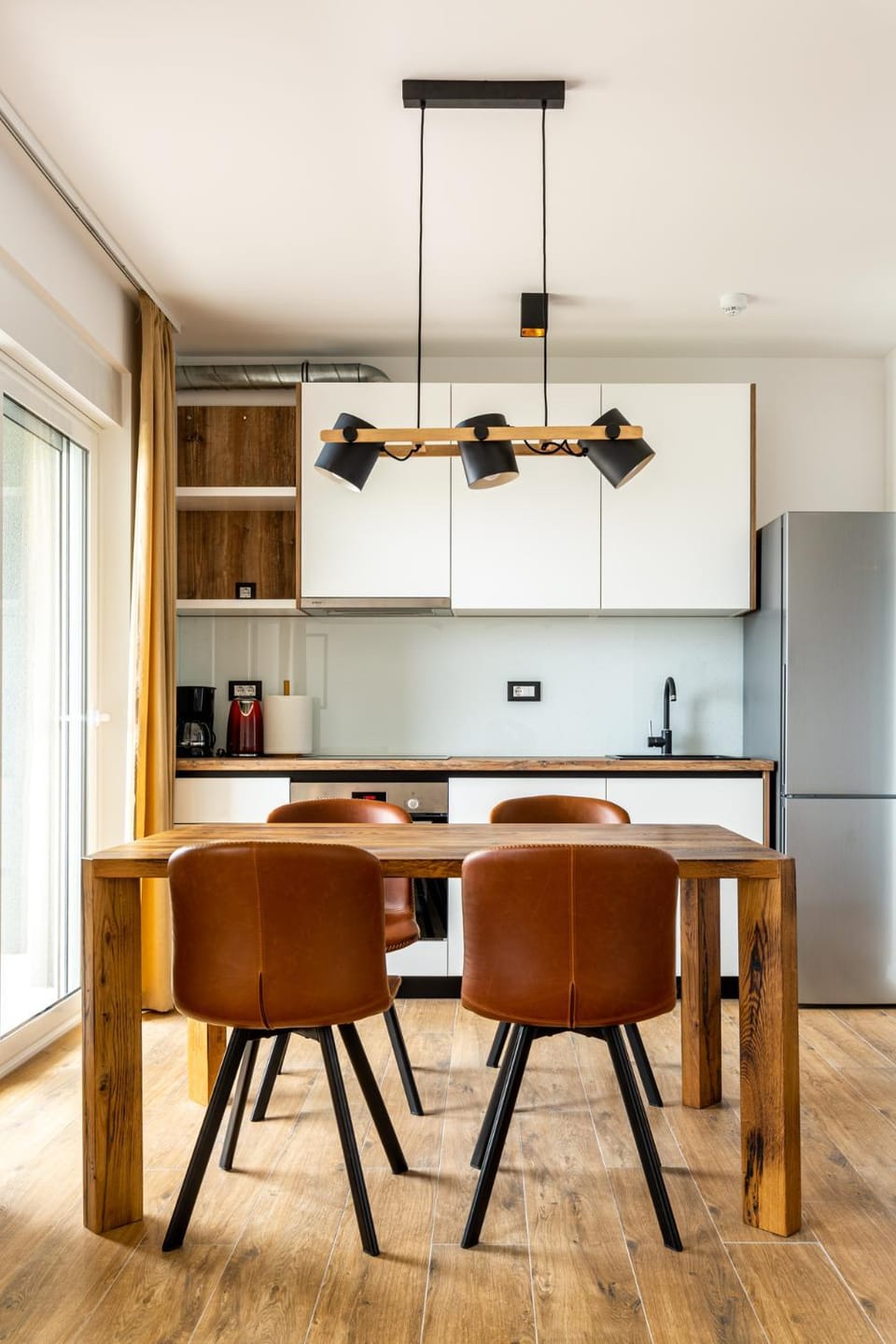 kitchen, Internal: Not applicable to any particular room