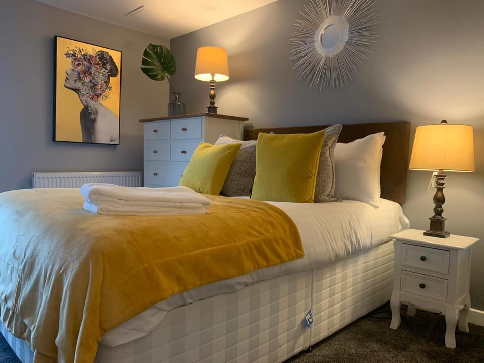 Bed, Bedroom