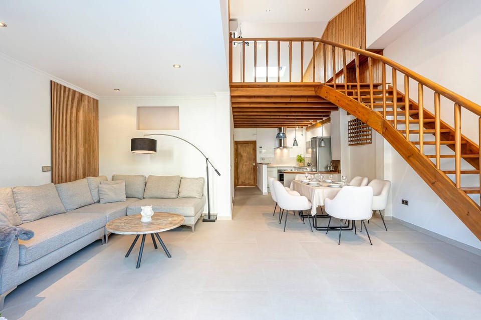 Communal lounge/ TV room, Living room