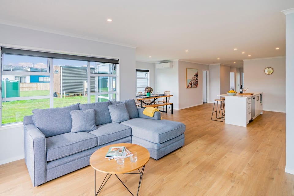 Seascape - Cooks Beach Holiday Home House in Auckland Region