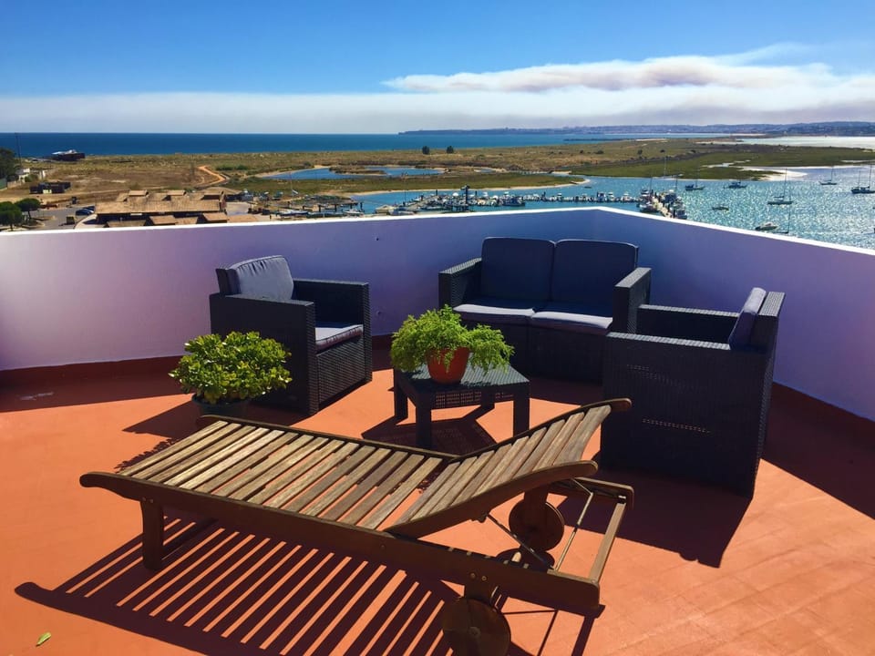 Balcony/Terrace, River view, Sea view