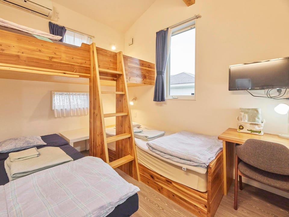 Photo of the whole room, bunk bed