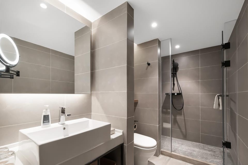 Shower, Toilet, Bathroom
