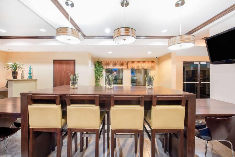 Lobby or reception, On site