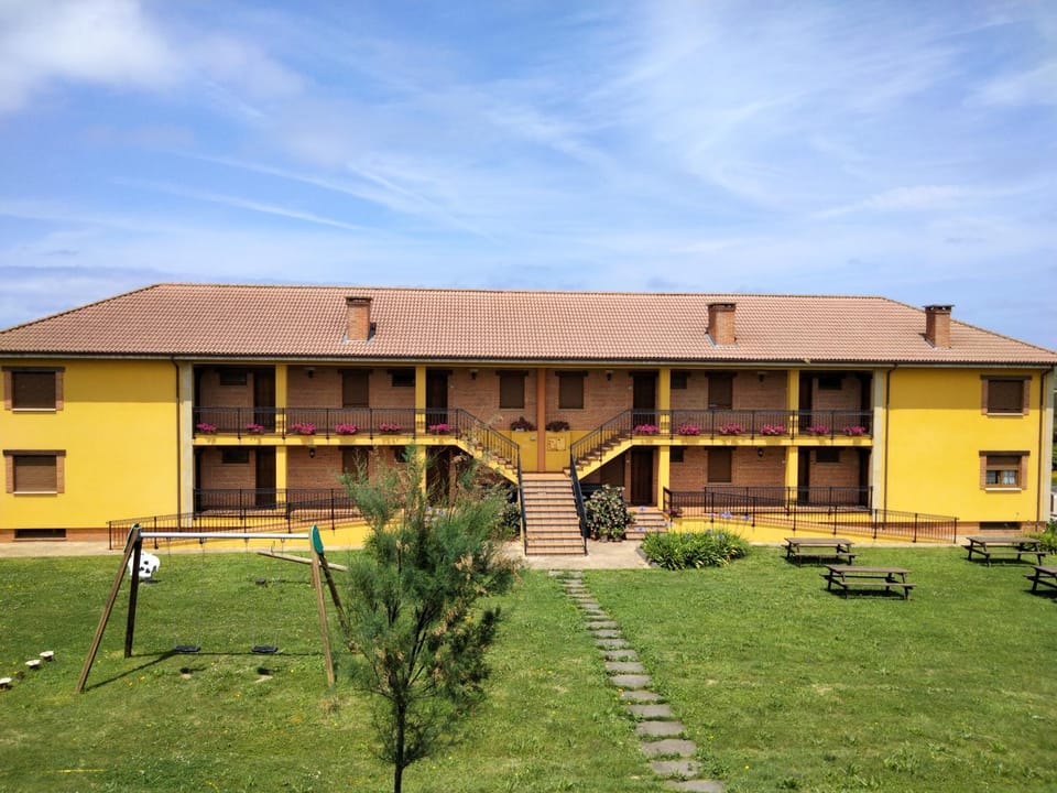 APARTAMENTOS EL SOLO Apartment in Western coast of Cantabria